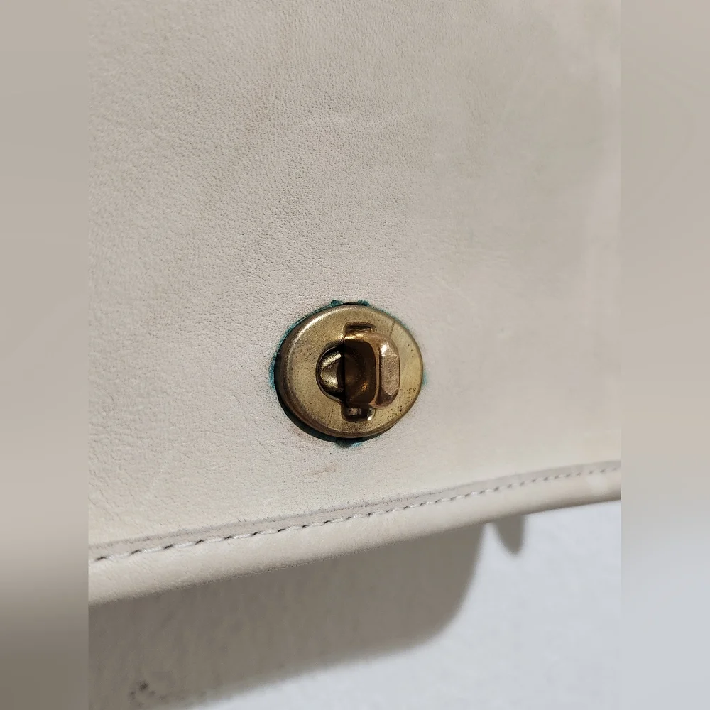 Vintage Coach Shoulder Purse 9385 - Bone - Picture 5 of 15